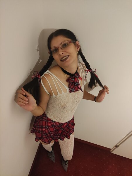 Escorta noua in Rin Grand Hotel, sector 4 doar persoane serioase ,